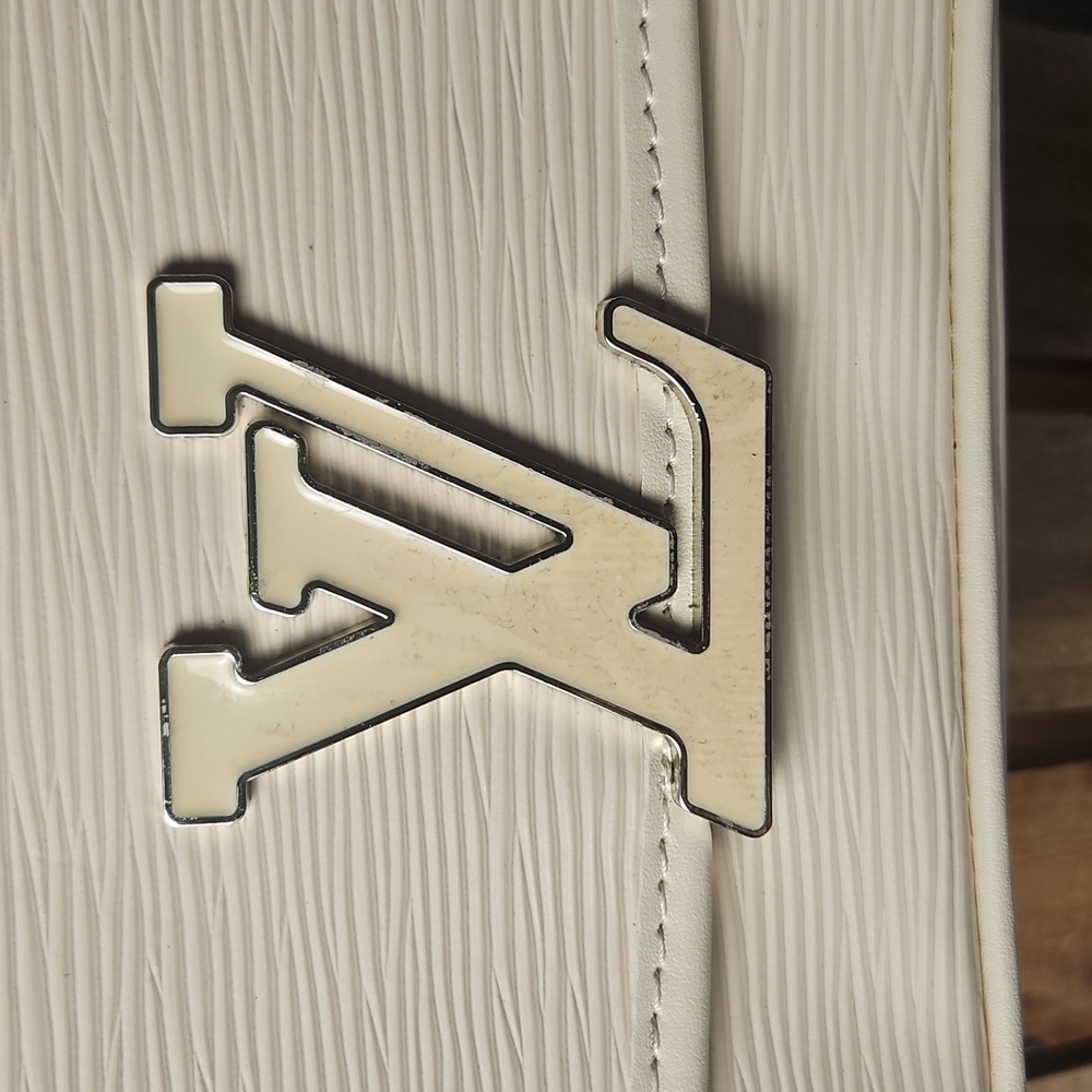 Cream Art Deco Designer Buci Crossbody Bag, B15278 LV - Picture 7 of 16